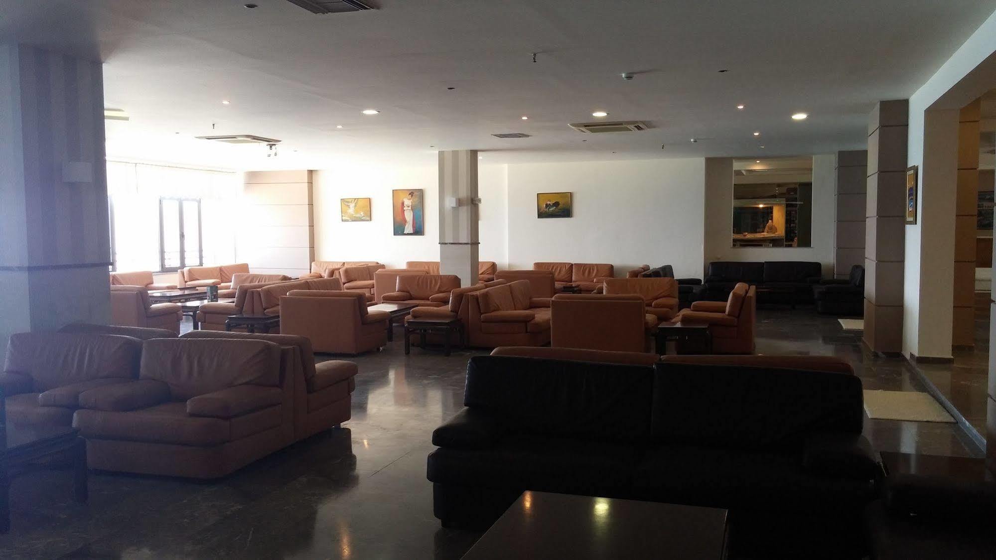 Themis Hotel