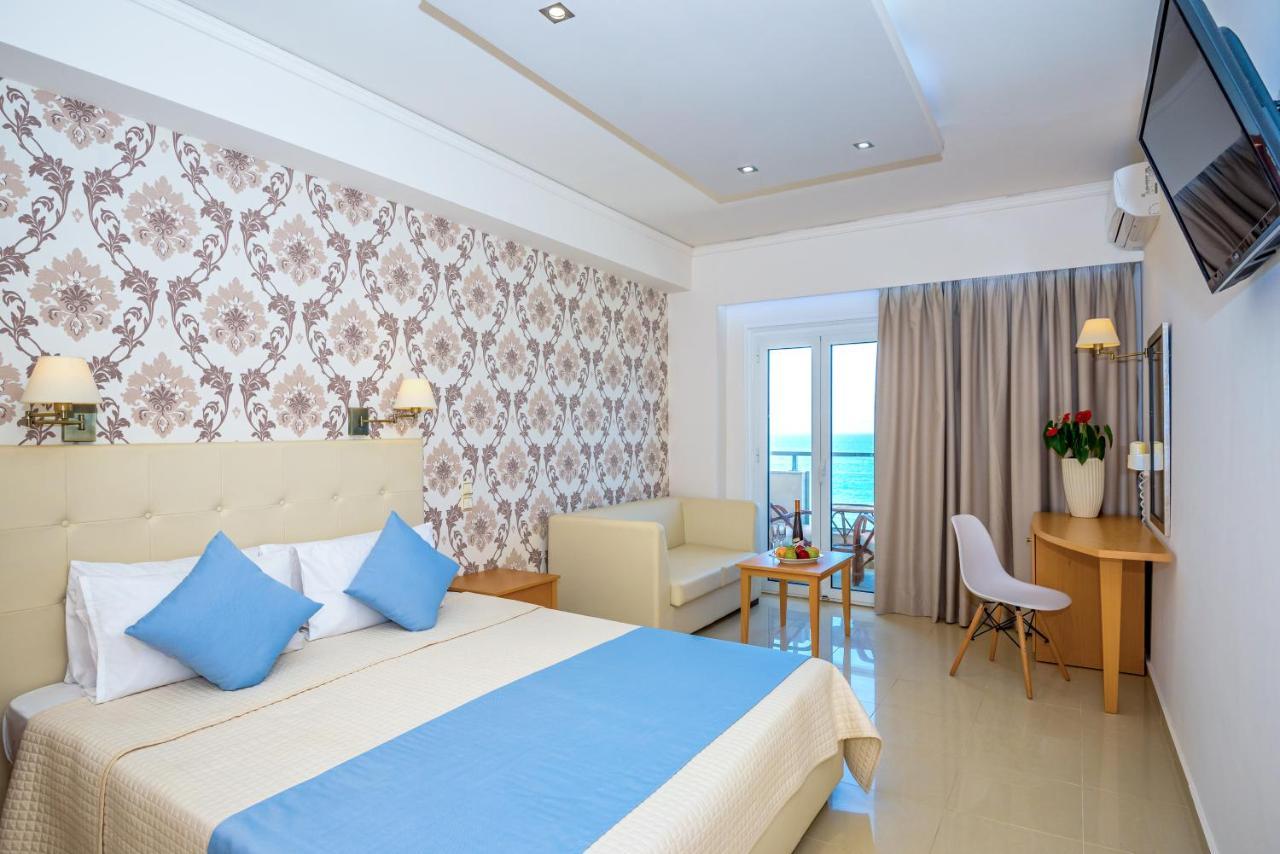 Отель Themis 4*